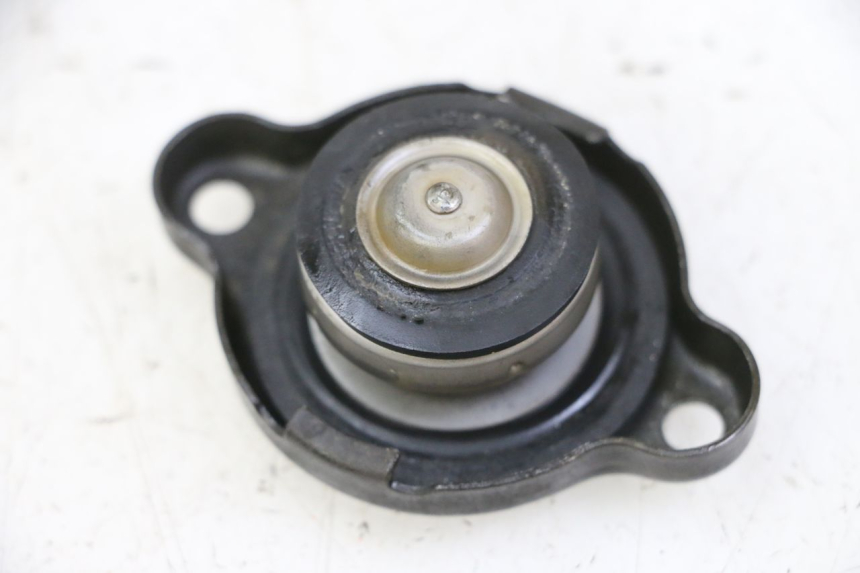 photo de TAPON RADIADOR YAMAHA FZ6 N FAZER 600 (2004 - 2006) - Zoom estado de uso