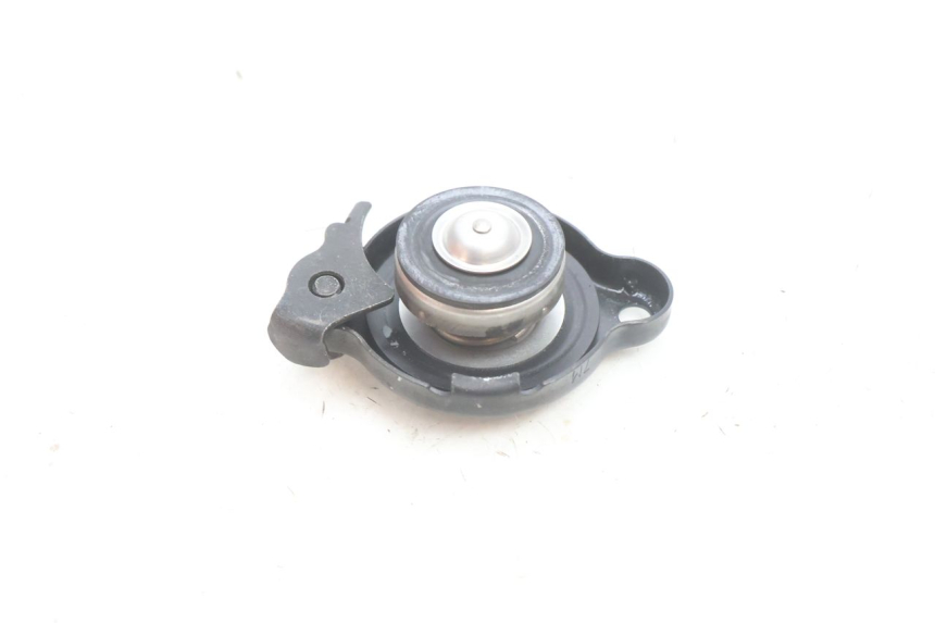 photo de TAPON RADIADOR YAMAHA FZ8 800 (2010 - 2016) - Zoom estado de uso