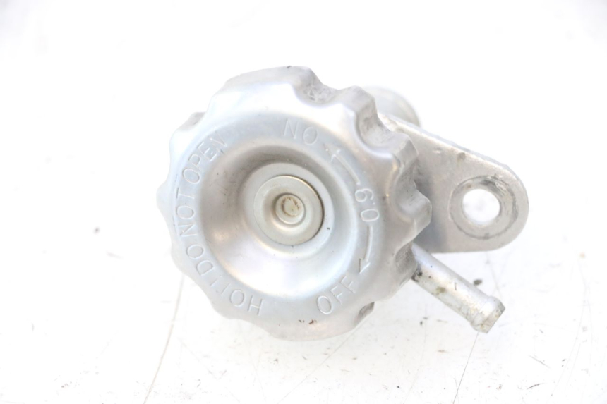 photo de TAPON RADIADOR NECO GPX LC 2T 50 (2014 - 2018) - Otra perspectiva