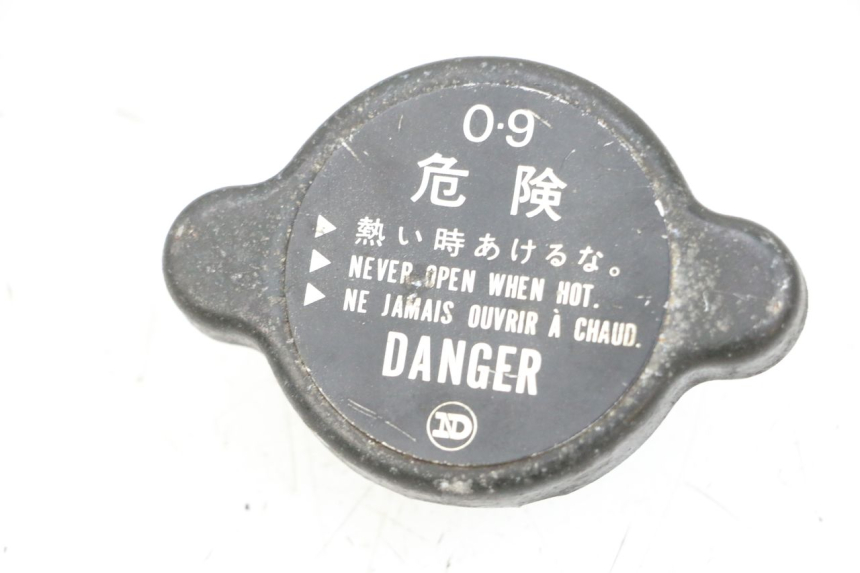 photo de TAPON RADIADOR KAWASAKI GPZ RX 1000 (1986 - 1988) - Zoom estado de uso