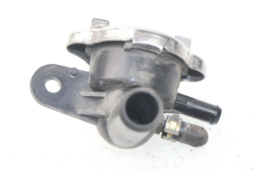 photo de TAPON RADIADOR SYM GTS EFI ABS 125 (2012 - 2016) - Otra perspectiva