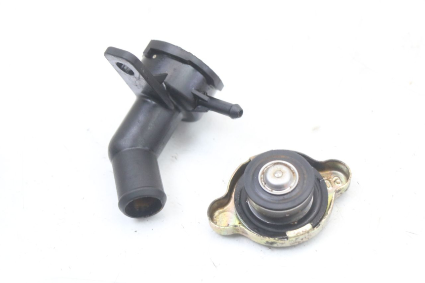 photo de TAPON RADIADOR HONDA NES AROBASE 125 (2000 - 2003) - Zoom estado de uso