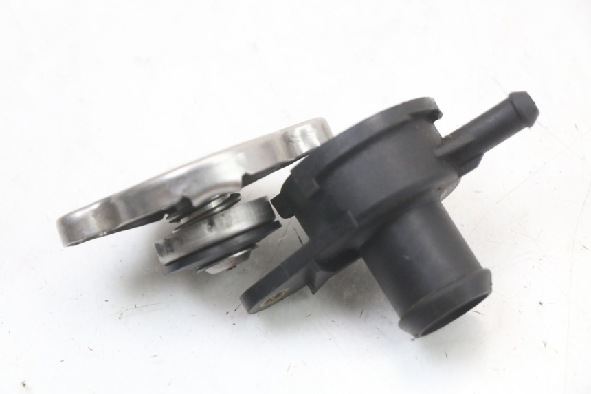 photo de TAPON RADIADOR HYTRACK HY S 4X4 410 (2013 - 2016) - Detalle de la pieza