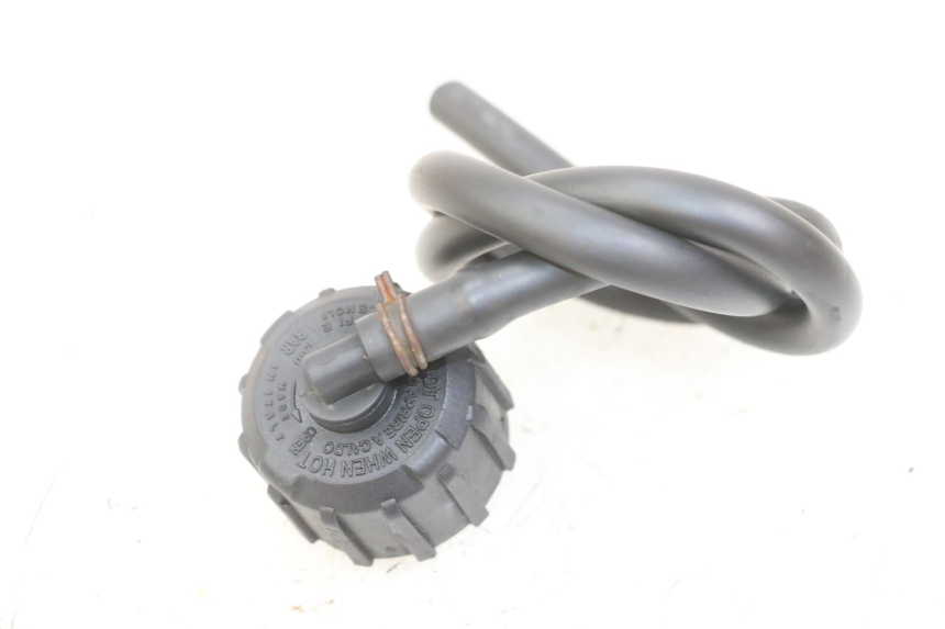 photo de TAPON RADIADOR MBK X-LIMIT XLIMIT 50 (2007 - 2012) - Vista principal