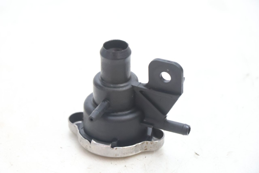 photo de TAPON RADIADOR KYMCO MXU R 250 (2004 - 2010) - Zoom estado de uso