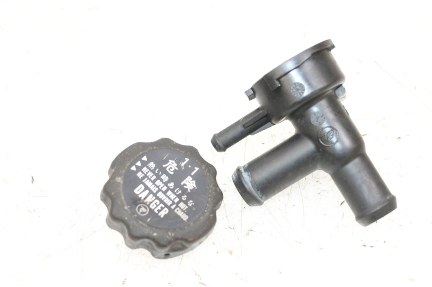 photo de TAPON RADIADOR HONDA NSR R 125 (1994 - 2003) - Vista principal