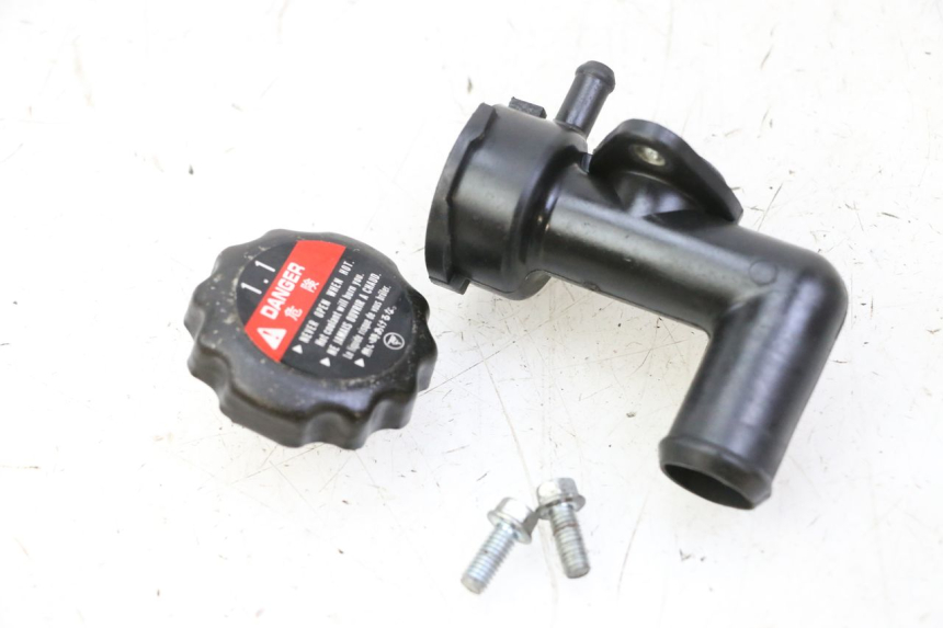 photo de TAPON RADIADOR HONDA NTV DEAUVILLE 650 (2001 - 2006) - Detalle de la pieza