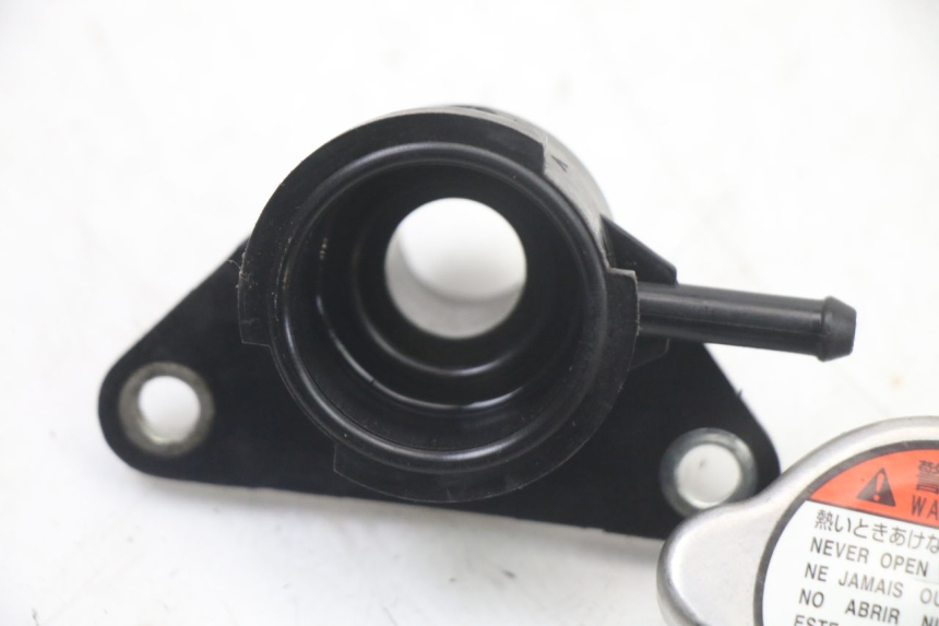 photo de TAPON RADIADOR SUZUKI BURGMAN 125 (2018 - 2021) - Detalle de la pieza