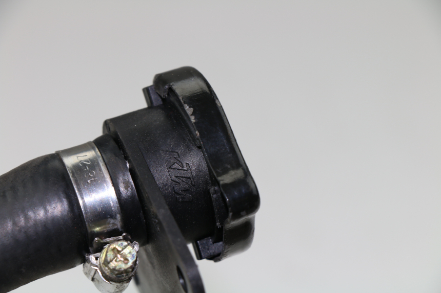 photo de TAPON RADIADOR SUZUKI UH BURGMAN 125 (2002 - 2006) - Recambio usado revisado