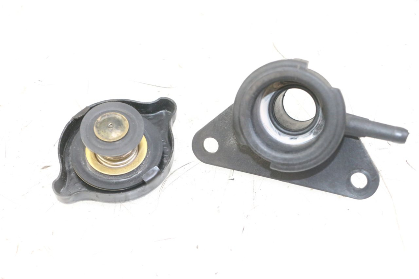 photo de TAPON RADIADOR SUZUKI UH BURGMAN 125 (2002 - 2006) - Vista principal