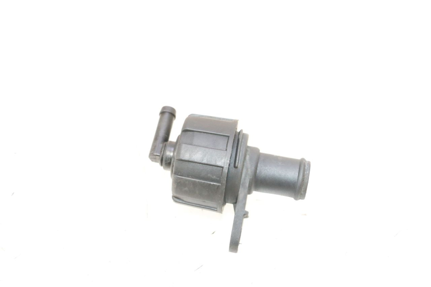 photo de TAPA DEL RADIADOR YAMAHA X-MAX XMAX 125 (2010 - 2013) - Primer plano técnico