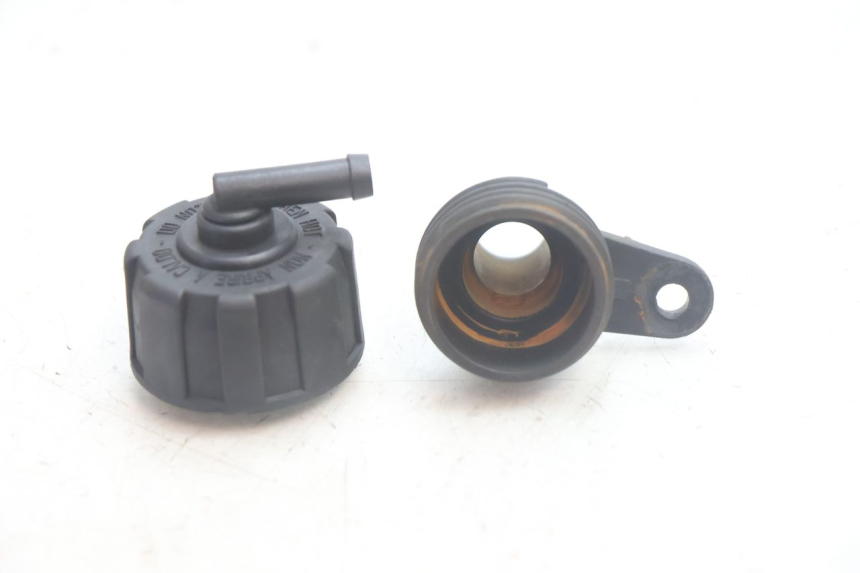 photo de TAPA DEL RADIADOR YAMAHA XMAX X-MAX 125 (2006 - 2009) - Vista principal