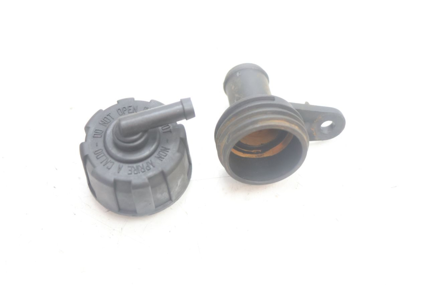 photo de TAPA DEL RADIADOR YAMAHA XMAX X-MAX 125 (2006 - 2009) - Detalle de la pieza