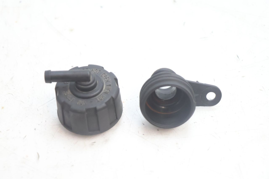 photo de TAPA DEL RADIADOR YAMAHA XMAX X-MAX 125 (2006 - 2009) - Vista principal