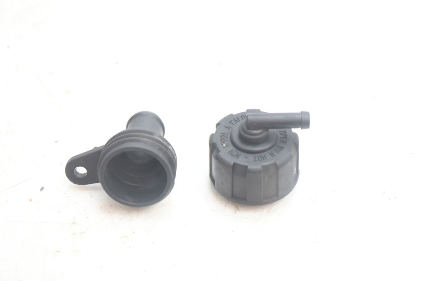 photo de TAPA DEL RADIADOR YAMAHA X-MAX XMAX 125 (2010 - 2013) - Vista principal