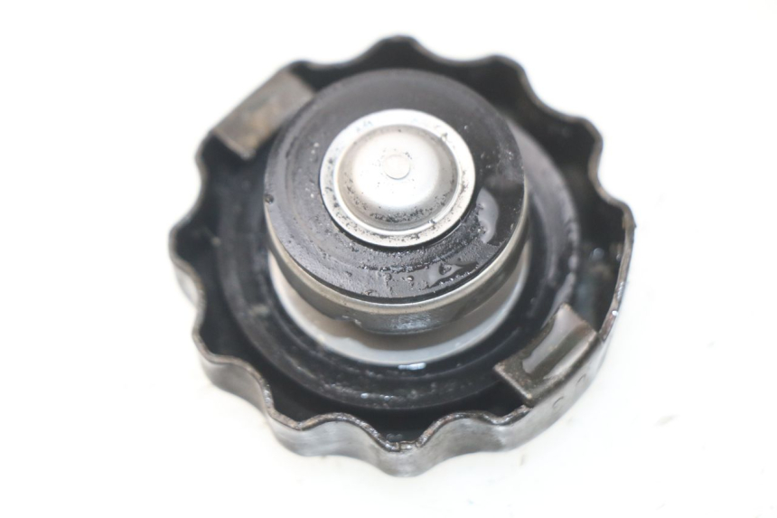photo de TAPON RADIADOR HONDA XLV VARADERO 125 (2000 - 2006) - Detalle de la pieza