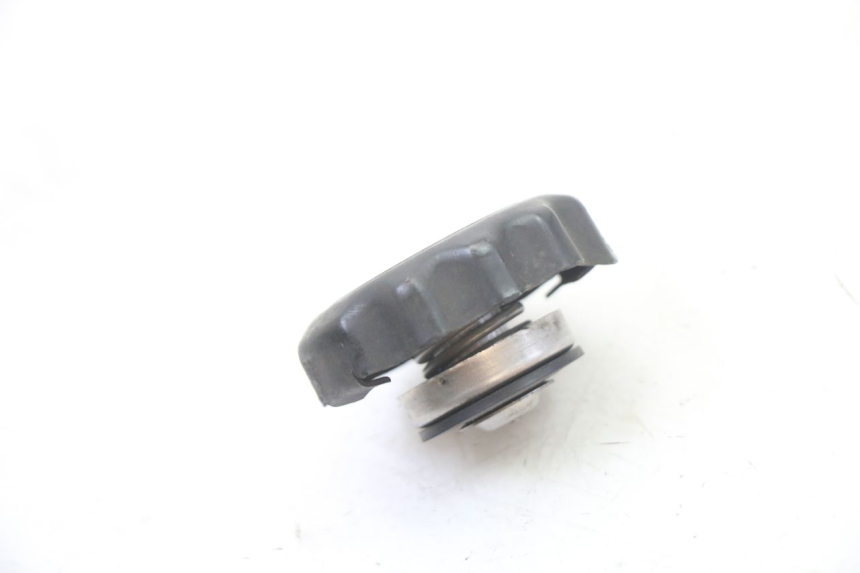 photo de TAPON RADIADOR HONDA XLV VARADERO 125 (2000 - 2006) - Detalle de la pieza