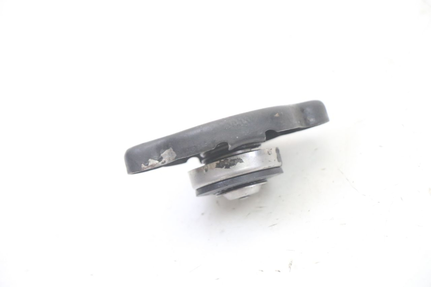photo de TAPON RADIADOR YAMAHA YZ-F YZF 250 (2007 - 2013) - Detalle de la pieza
