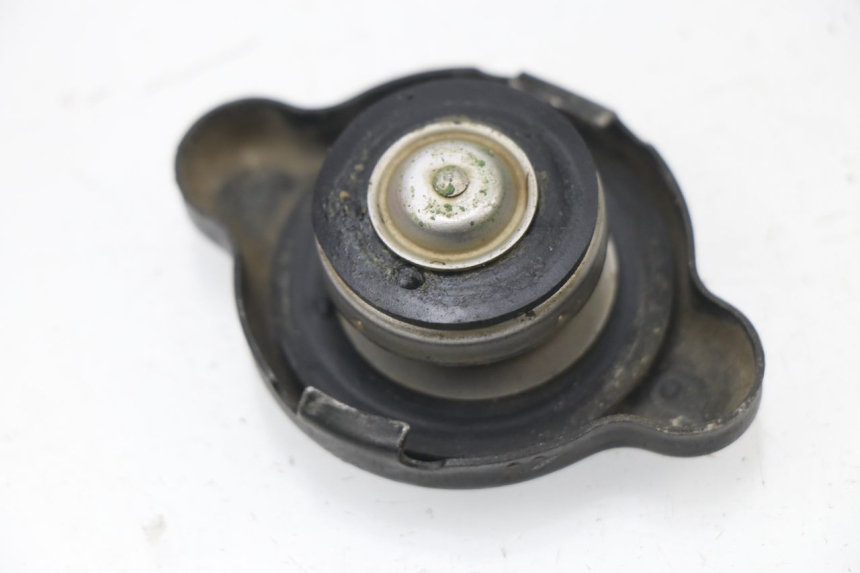 photo de TAPON RADIADOR YAMAHA YZ 80 (1998 - 2001) - Zoom estado de uso