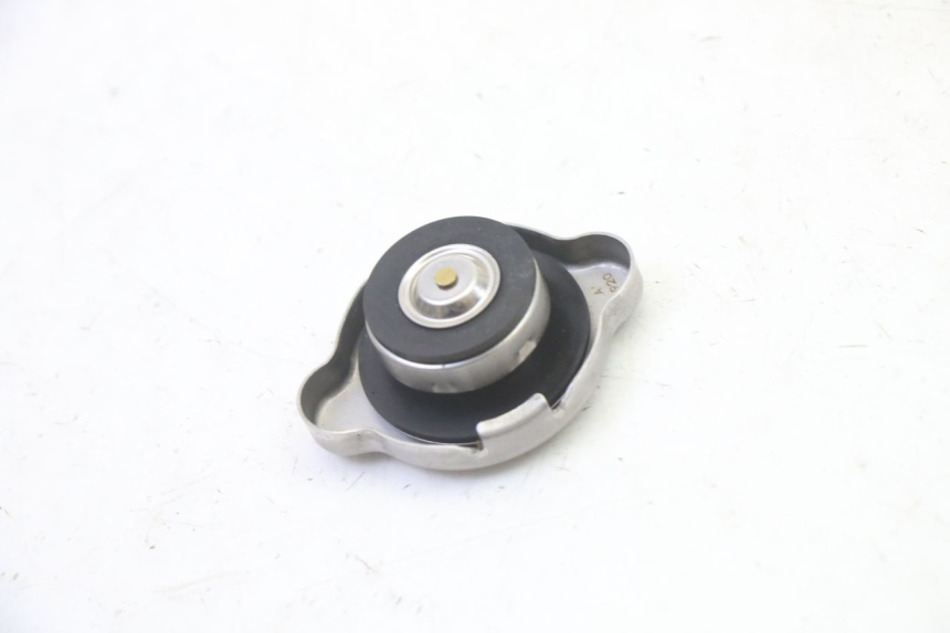 photo de TAPON RADIADOR YAMAHA YZ 85 (2022 - 2025) - Zoom estado de uso