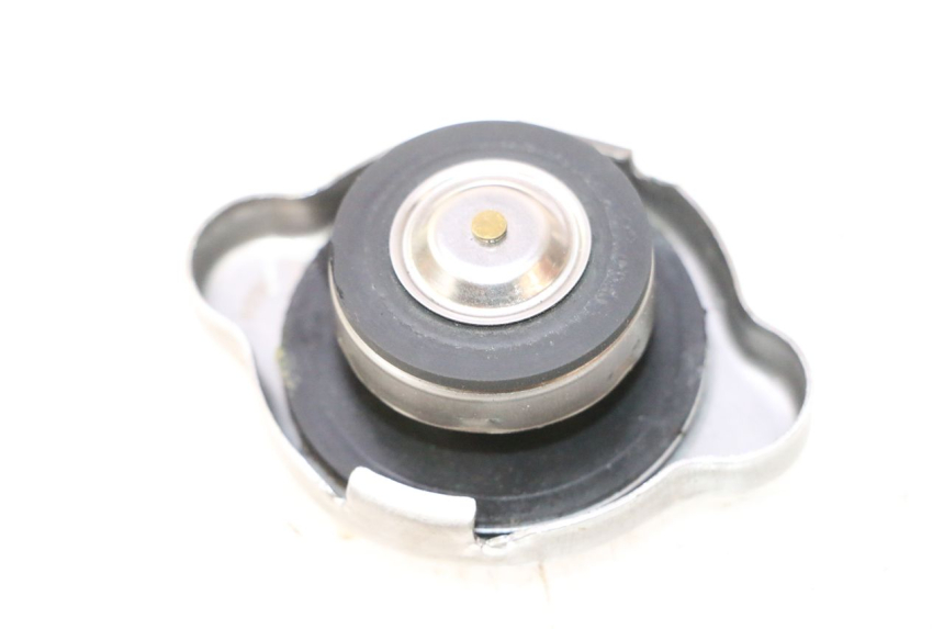 photo de TAPON RADIADOR YAMAHA YZF R6 600 (2008 - 2009) - Vista principal