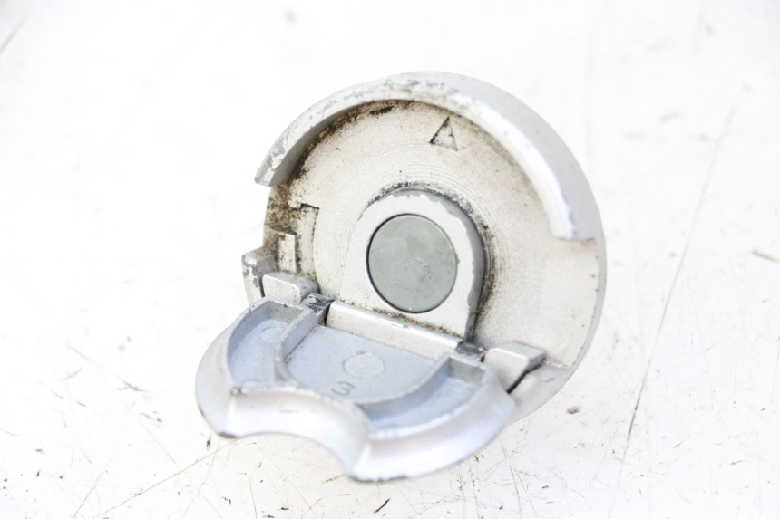 photo de TAPA DE DEPÓSITO DE COMBUSTIBLE KYMCO AGILITY 4T 50 (2018 - 2022) - Vista principal