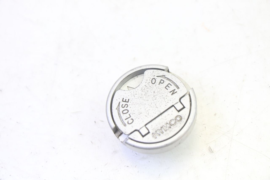 photo de TAPON DEPOSITO FUEL KYMCO AGILITY NAKED RENOUVO 2T 50 (2011 - 2018) - Zoom estado de uso