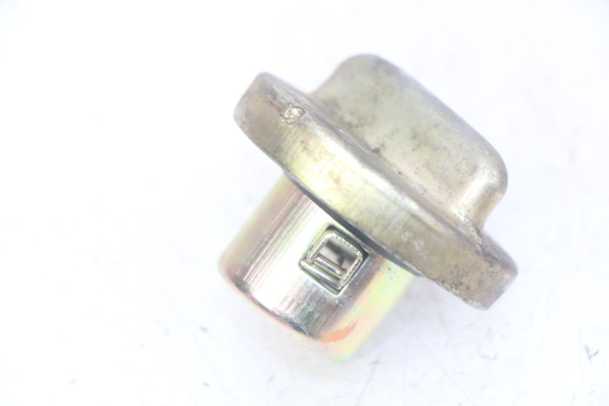 photo de TAPA DE DEPÓSITO DE COMBUSTIBLE NECO ALEXONE 125 (2017 - 2024) - Zoom estado de uso