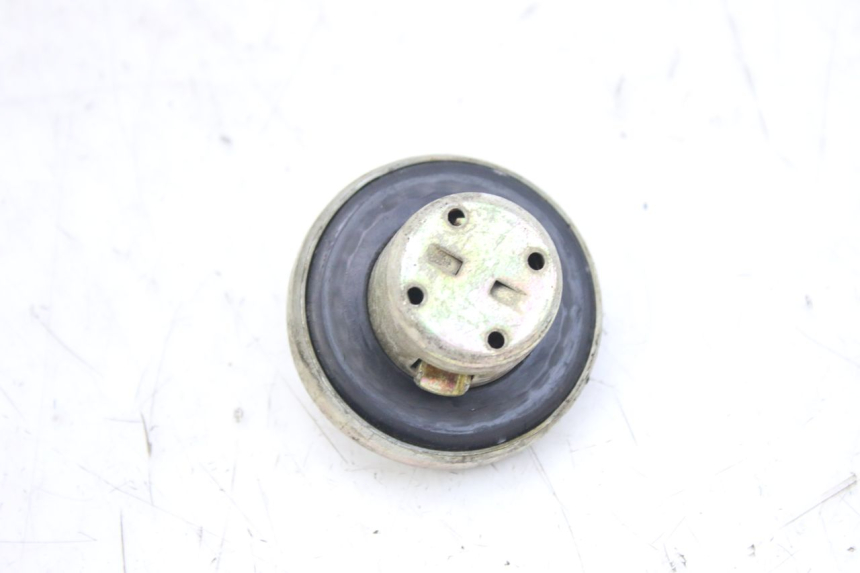 photo de TAPA DEPÓSITO DE COMBUSTIBLE WILDLANDER BISCUIT 125 (2004 - 2010) - Detalle de la pieza