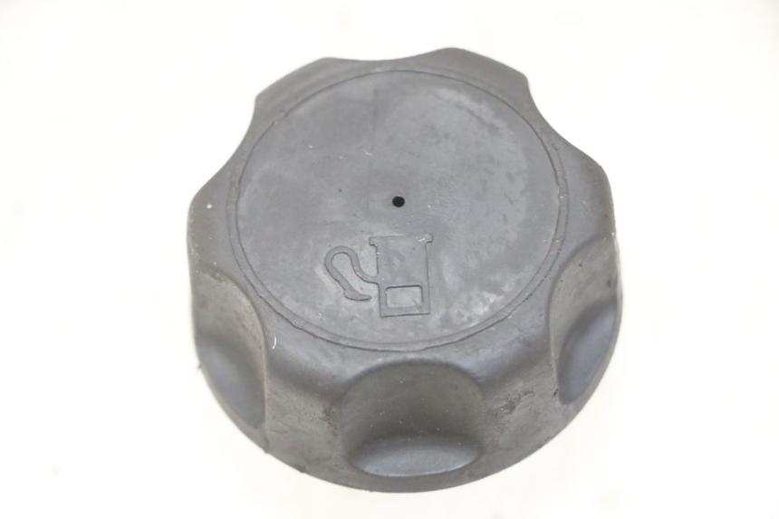 photo de TAPA DE DEPÓSITO DE COMBUSTIBLE MBK BOOSTER SPIRIT NAKED 50 (2004 - 2017) - Zoom estado de uso