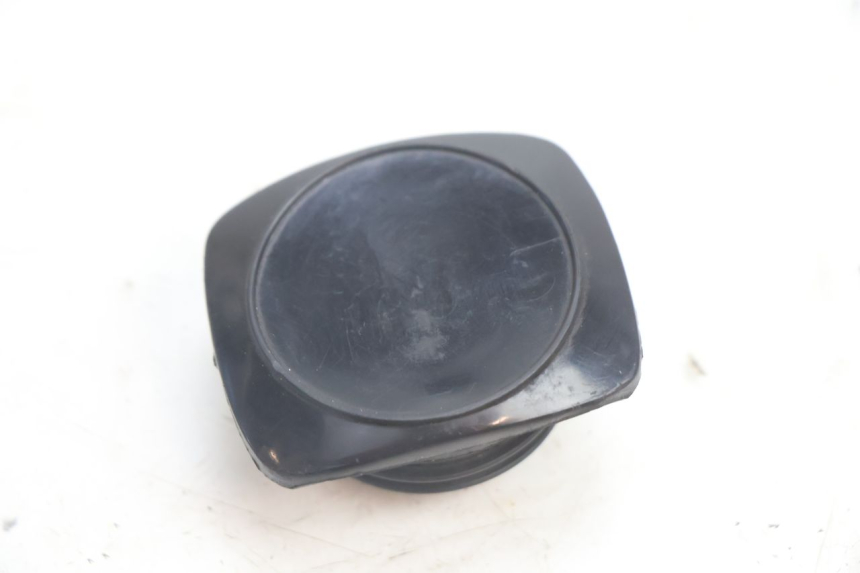 photo de TAPA DEPÓSITO DE COMBUSTIBLE PEUGEOT BUXY 50 (1993 - 1998) - Zoom estado de uso