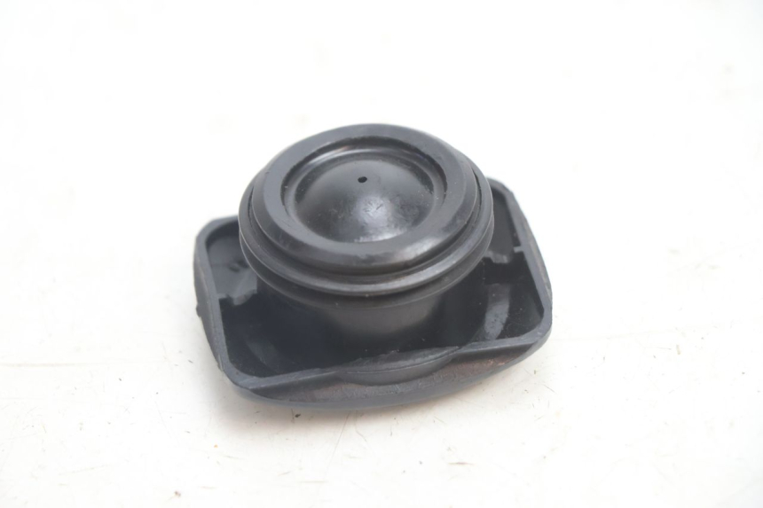 photo de TAPA DEPÓSITO DE COMBUSTIBLE PEUGEOT BUXY 50 (1993 - 1998) - Otra perspectiva