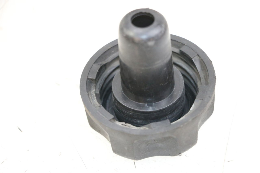 photo de TAPA DEPÓSITO DE COMBUSTIBLE YAMAHA BW'S 50 (2004 - 2017) - Zoom estado de uso