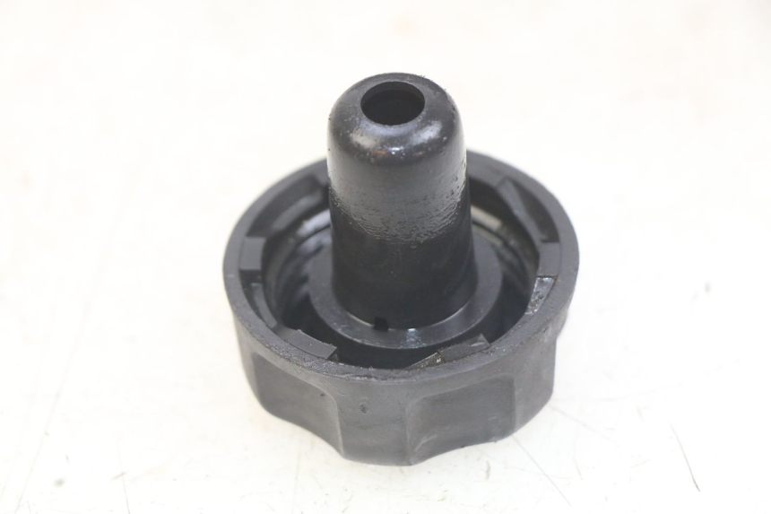 photo de TAPA DE DEPÓSITO DE COMBUSTIBLE YAMAHA BW'S EASY 50 (2013 - 2016) - Zoom estado de uso