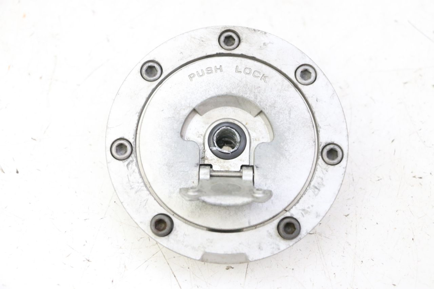 photo de TAPON DEPOSITO FUEL HONDA CBR F SC25 1000 (1989 - 1992) - Primer plano técnico