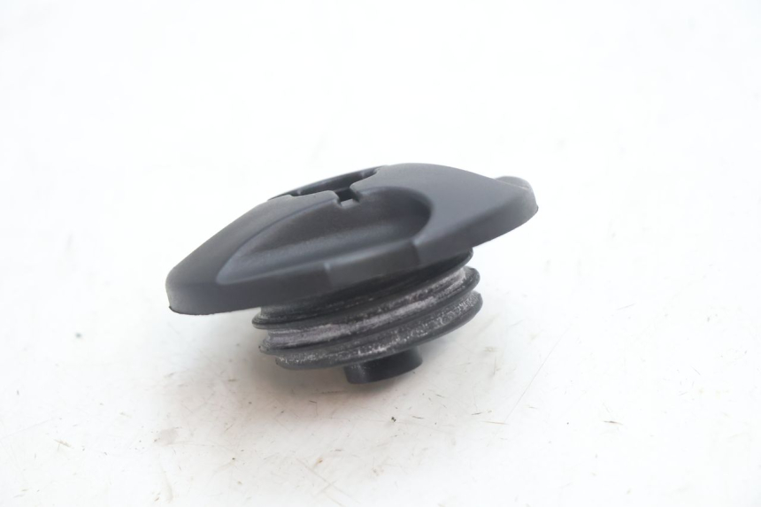 photo de TAPON DEPOSITO FUEL HM HONDA CRM DERAPAGE RR 50 (2006 - 2017) - Detalle de la pieza