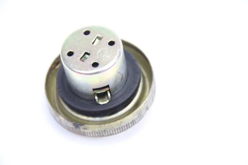 photo de TAPA DE DEPÓSITO DE COMBUSTIBLE SYM CROX 4T 50 (2016 - 2023) - Zoom estado de uso