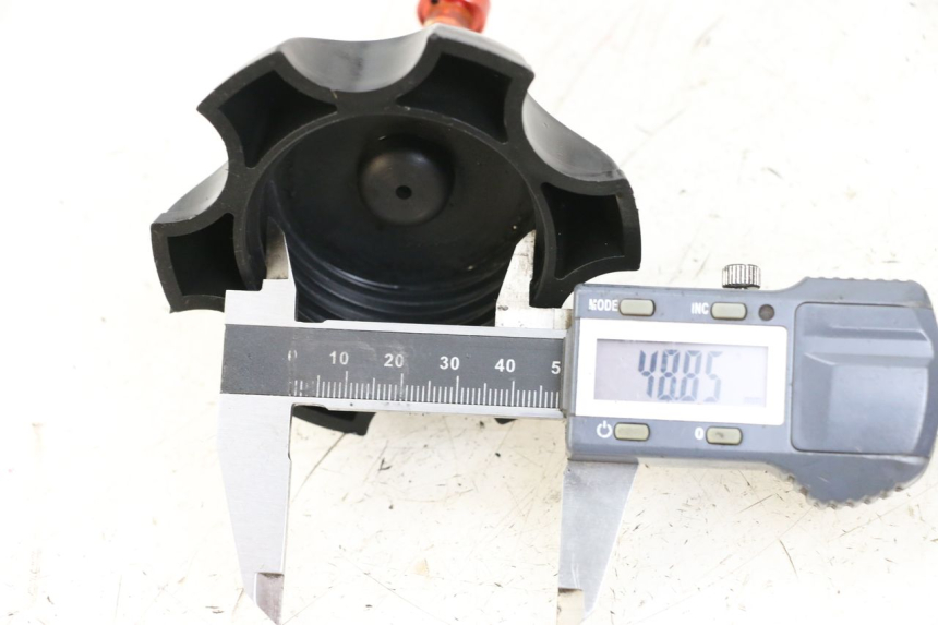 photo de TAPON DEPOSITO FUEL RSR DIRT BIKE 150 - Detalle de la pieza