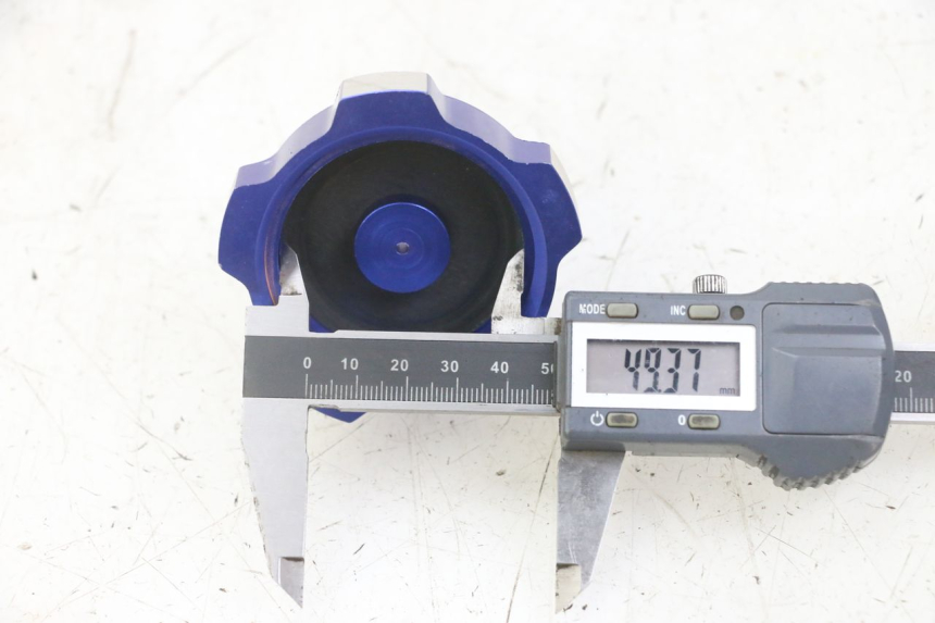 photo de TAPA DEPÓSITO DE COMBUSTIBLE CCR DIRT BIKE 125 - Detalle de la pieza