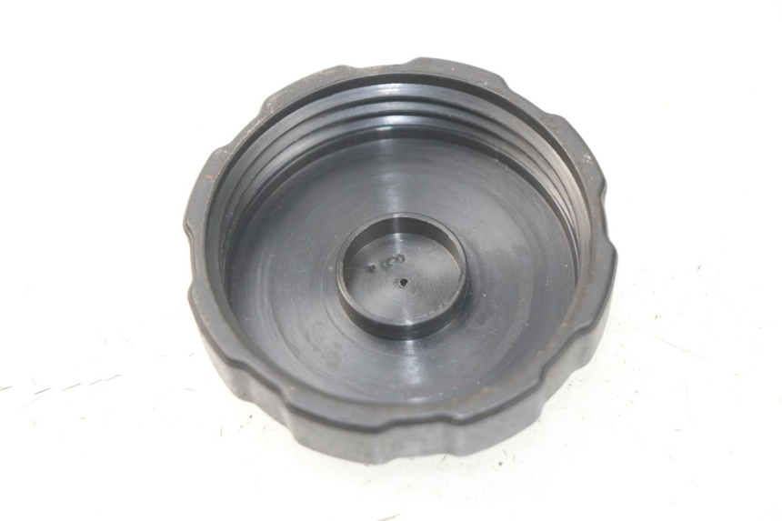photo de TAPA DEPÓSITO DE COMBUSTIBLE PEUGEOT ELYSTAR 50 (2002 - 2014) - Detalle de la pieza