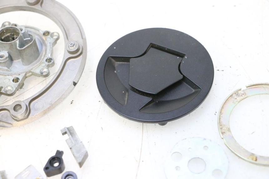 photo de TAPON DEPOSITO FUEL KAWASAKI ER-6 ER6 N 650 (2005 - 2009) - Recambio usado revisado