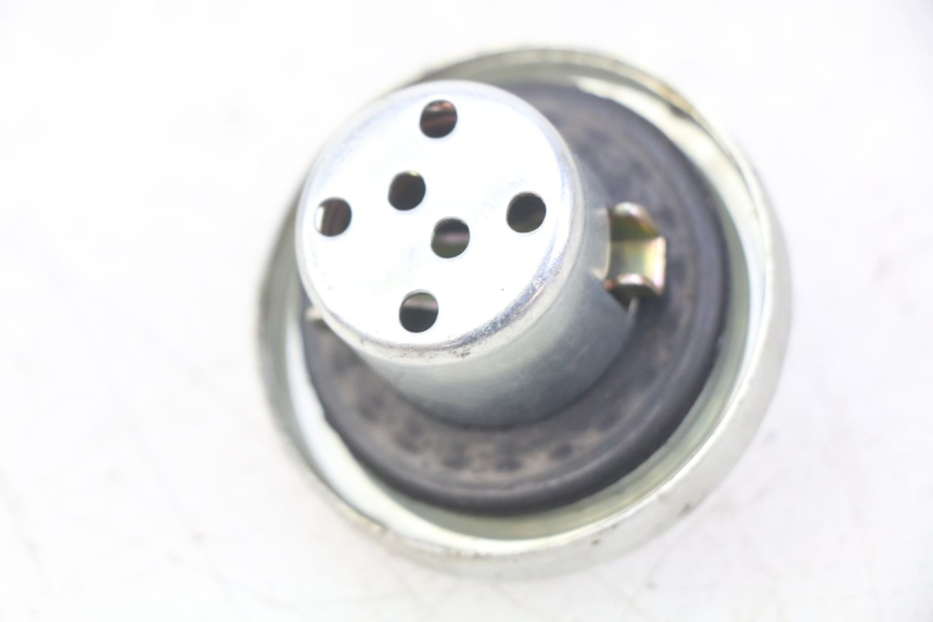 photo de TAPA DE DEPÓSITO DE COMBUSTIBLE JM MOTORS GT LINE 4T 50 (2021 - 2023) - Zoom estado de uso
