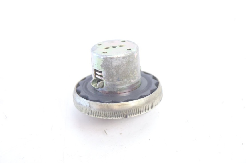 photo de TAPON DEPOSITO FUEL RIDE JUMP 2T 50 (2012 - 2017) - Primer plano técnico