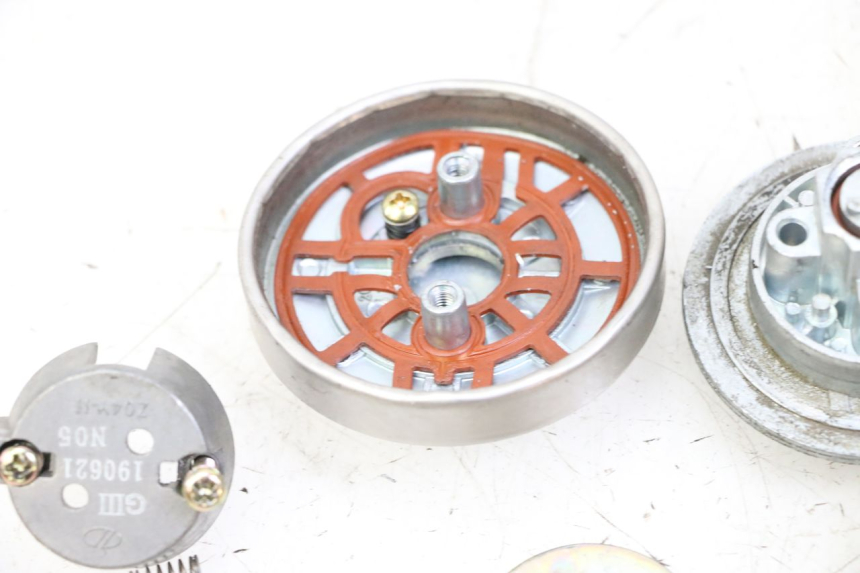 photo de TAPON DEPOSITO FUEL KEEWAY K-LIGHT KLIGHT 125 (2018 - 2025) - Otra perspectiva