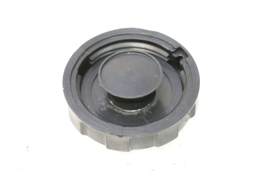 photo de TAPA DE DEPÓSITO DE COMBUSTIBLE PEUGEOT KISBEE 4T 50 (2018 - 2022) - Detalle de la pieza