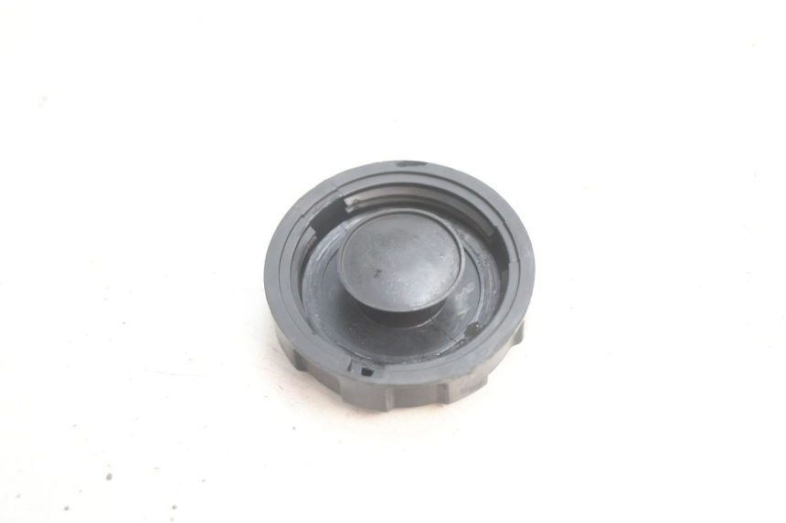 photo de TAPA DE DEPÓSITO DE COMBUSTIBLE PEUGEOT KISBEE 4T 50 (2018 - 2022) - Zoom estado de uso