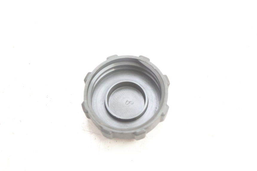 photo de TAPON DEPOSITO FUEL PIAGGIO LIBERTY 125 (1998 - 2008) - Zoom estado de uso