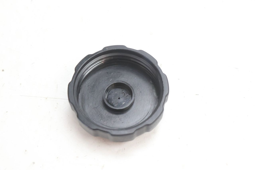 photo de TAPA DEPÓSITO DE COMBUSTIBLE PEUGEOT LUDIX 50 (2008 - 2017) - Zoom estado de uso