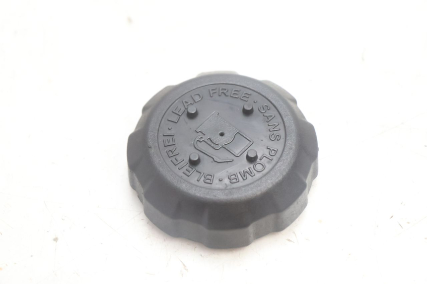 photo de TAPA DEPÓSITO DE COMBUSTIBLE PEUGEOT LUDIX 50 (2005 - 2007) - Detalle de la pieza