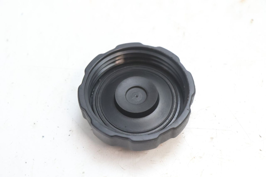 photo de TAPON DEPOSITO FUEL PEUGEOT LUDIX ONE 50 (2004 - 2013) - Zoom estado de uso